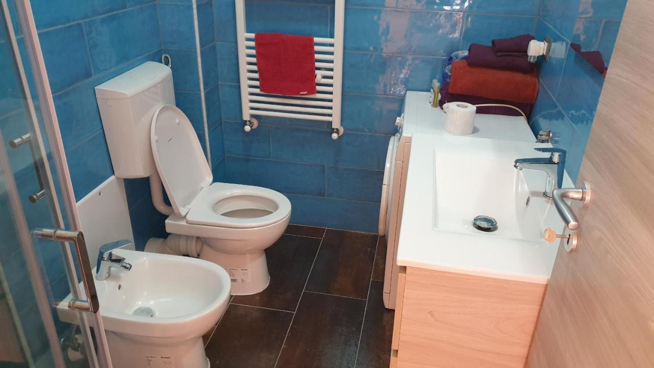 Condominio Ariazzurra S. Bart. San Bartolomeo Al Mare Exteriér fotografie