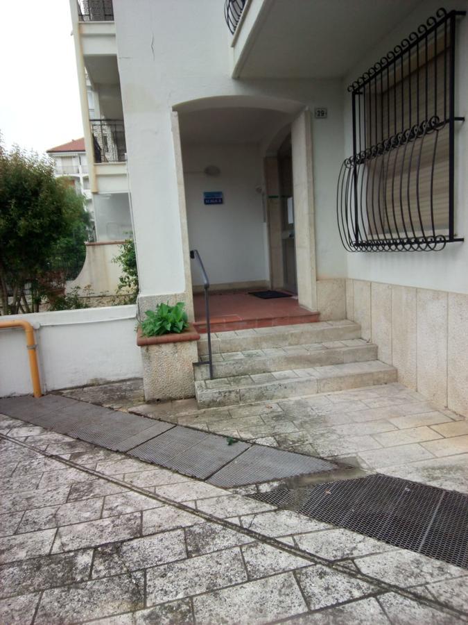 Condominio Ariazzurra S. Bart. San Bartolomeo Al Mare Exteriér fotografie