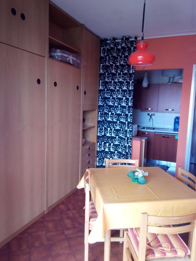 Condominio Ariazzurra S. Bart. San Bartolomeo Al Mare Exteriér fotografie